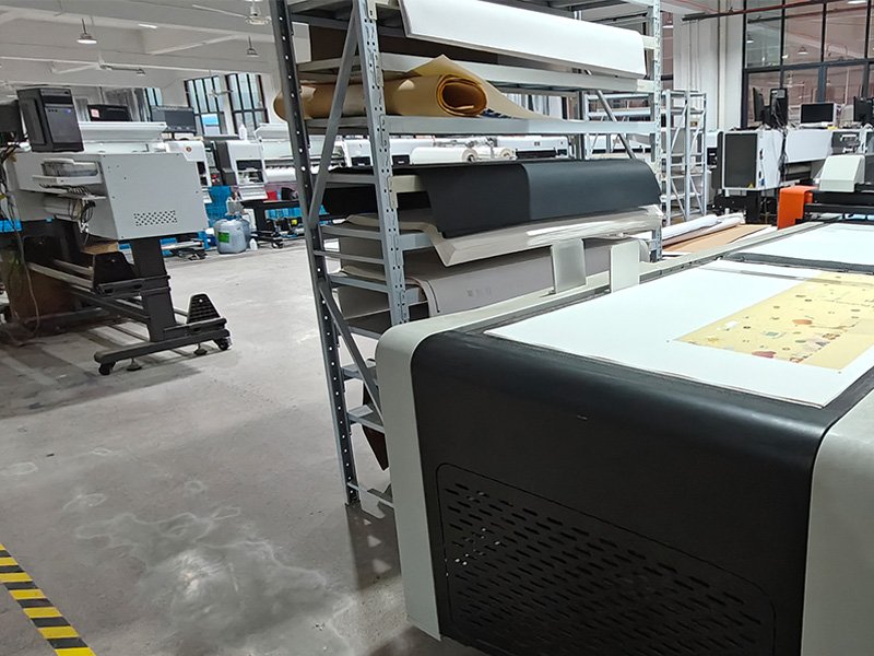 Digital printing workshop at Bugu factory for packaging design and sample proofing
